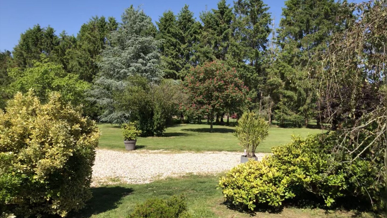 Photo of Outdoor in La Vespiere