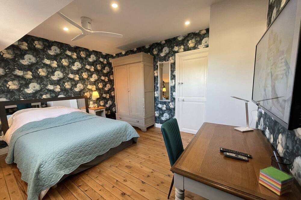 Photo of Bedroom in Peronne