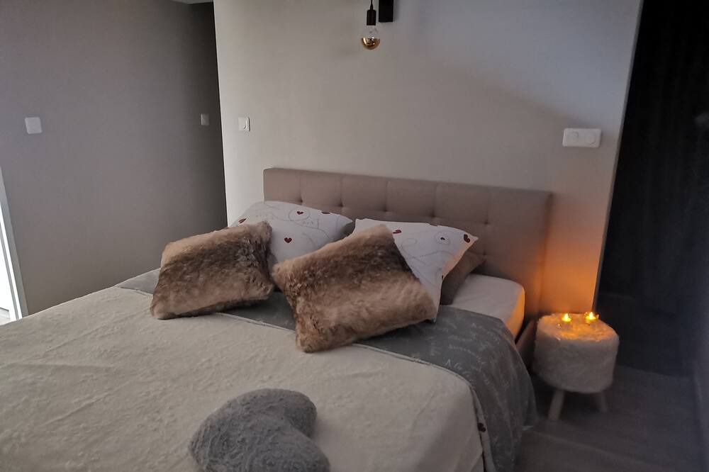 Photo of Bedroom in Lynde