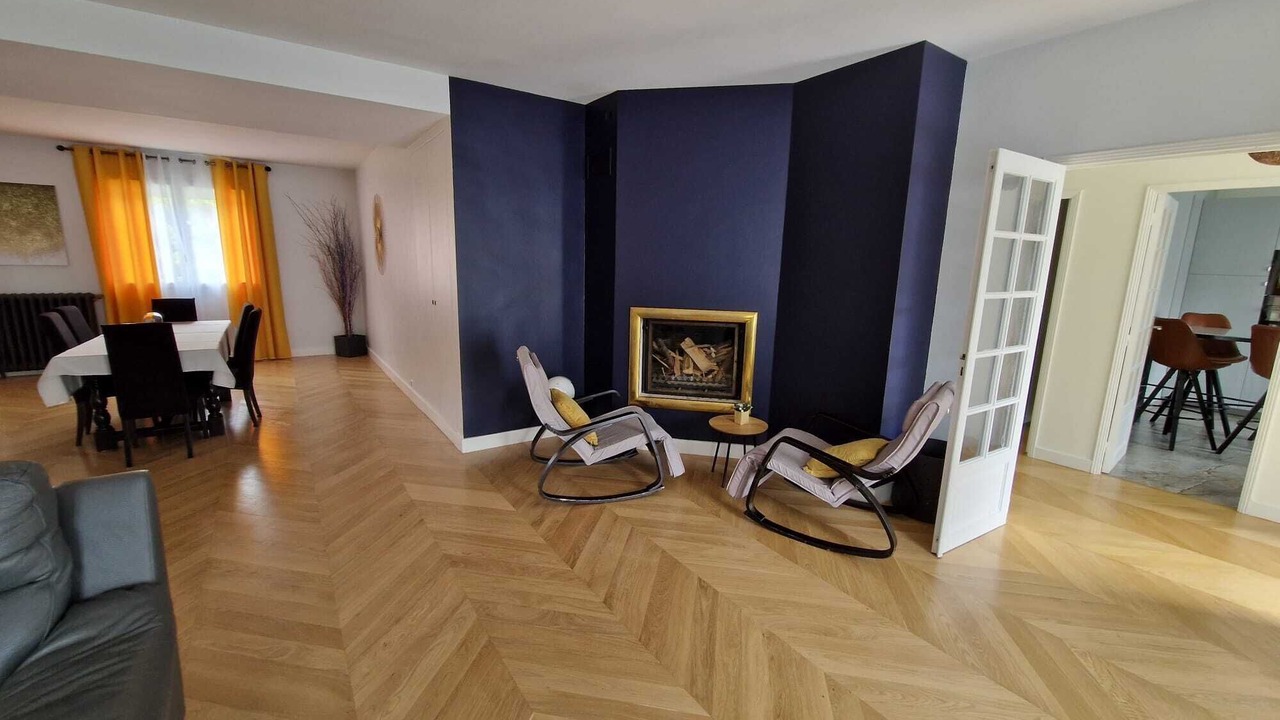 Photo of Livingroom in Clamart