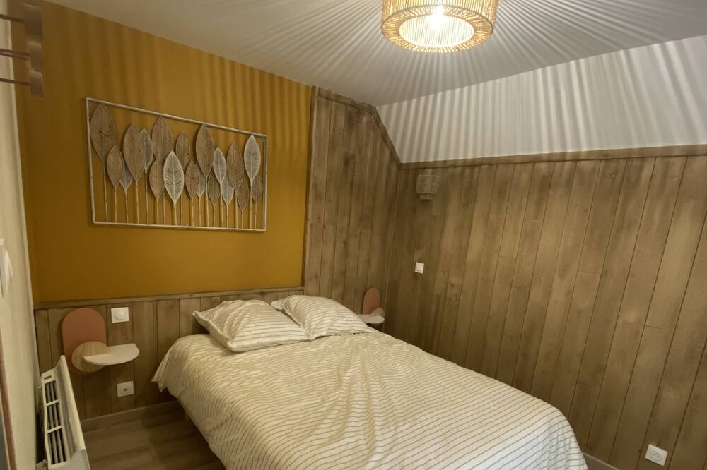 Photo of Bedroom in Moulle