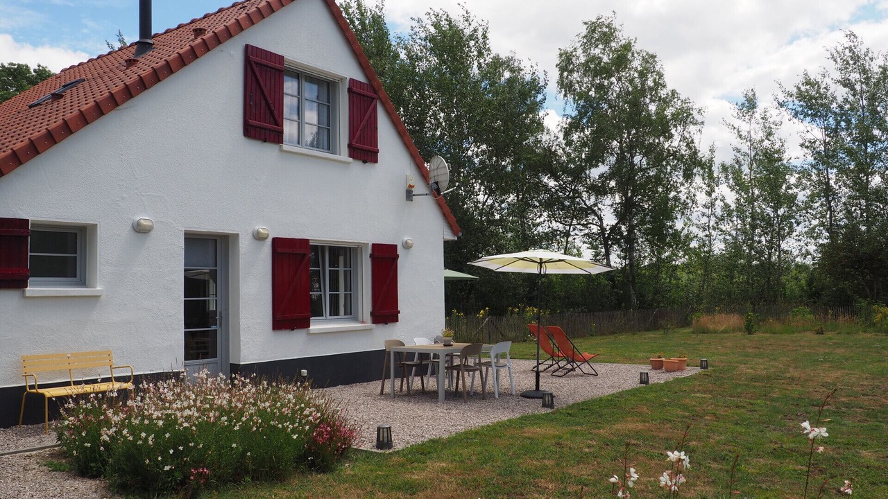 Photo of Outdoor in Saint-Quentin-en-Tourmont