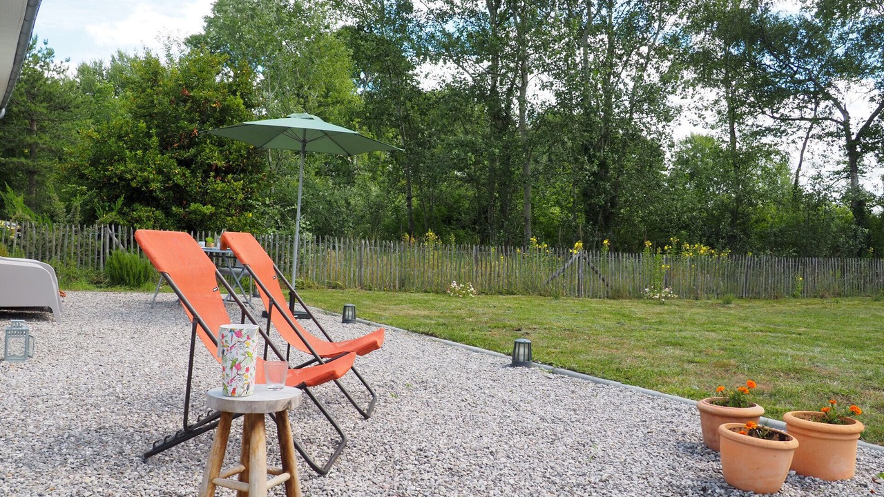 Photo of Outdoor in Saint-Quentin-en-Tourmont