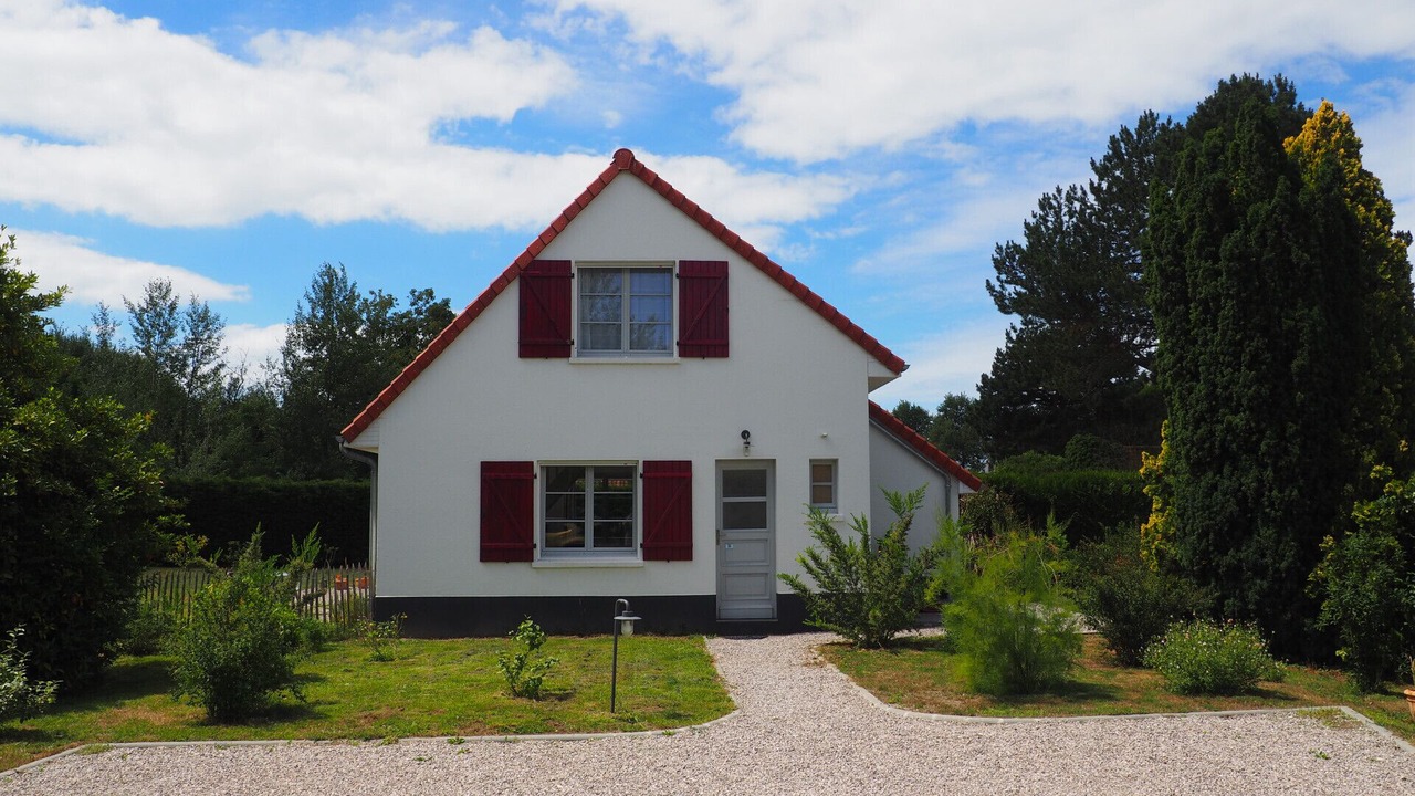 Photo of Outdoor in Saint-Quentin-en-Tourmont