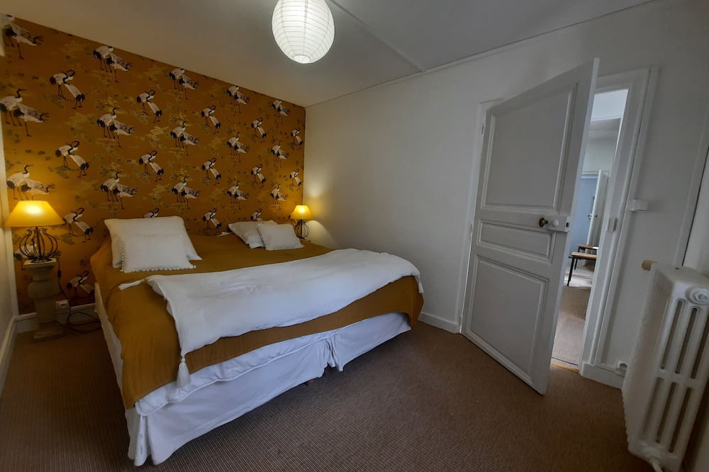 Photo of Bedroom in Bois-le-Roi