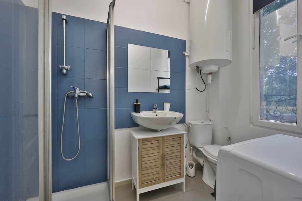 Photo of Bathroom in L'Ile-Saint-Denis