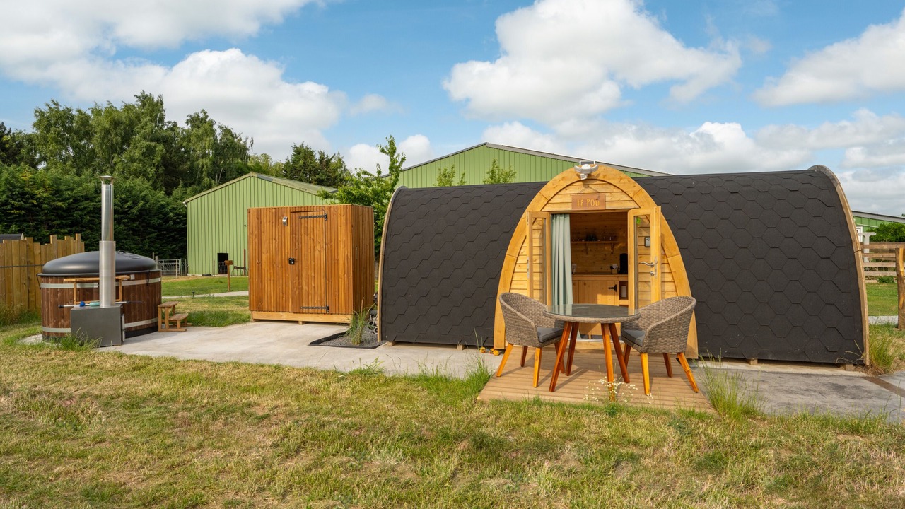 Photo of Outdoor in Farbus