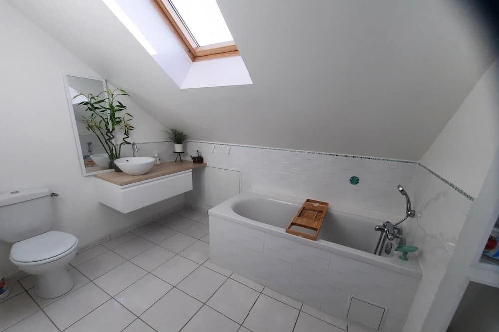 Photo of Bathroom in Villers-Semeuse