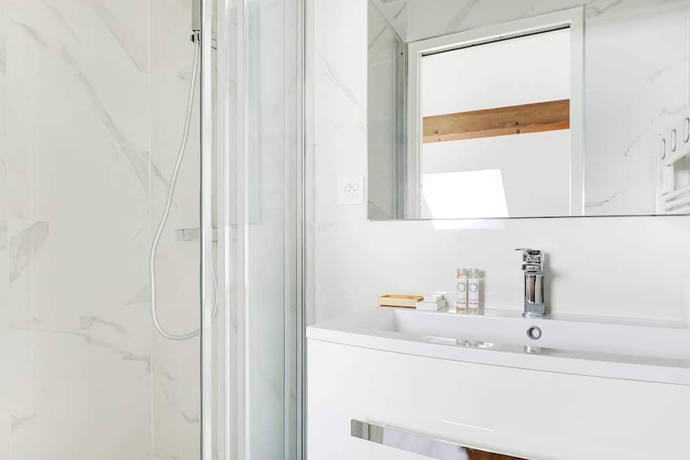 Photo of Bathroom in Levallois-Perret