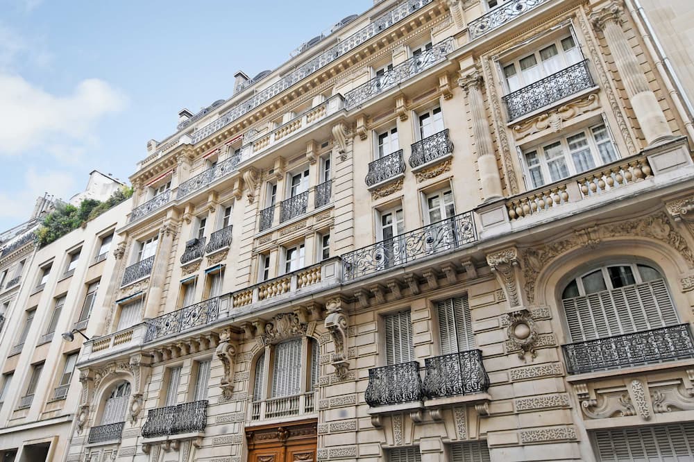 Photo of Outdoor in Porte-Dauphine
