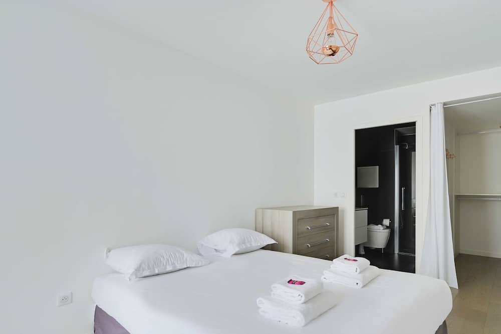 Photo of Bedroom in 19th Arrondissement