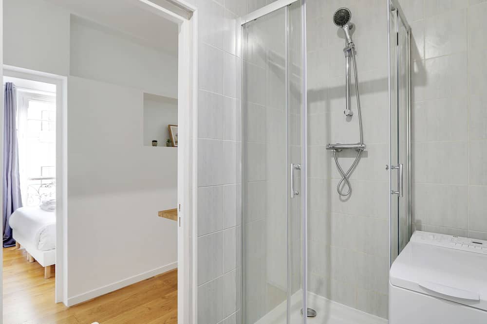 Photo of Bathroom in Levallois-Perret