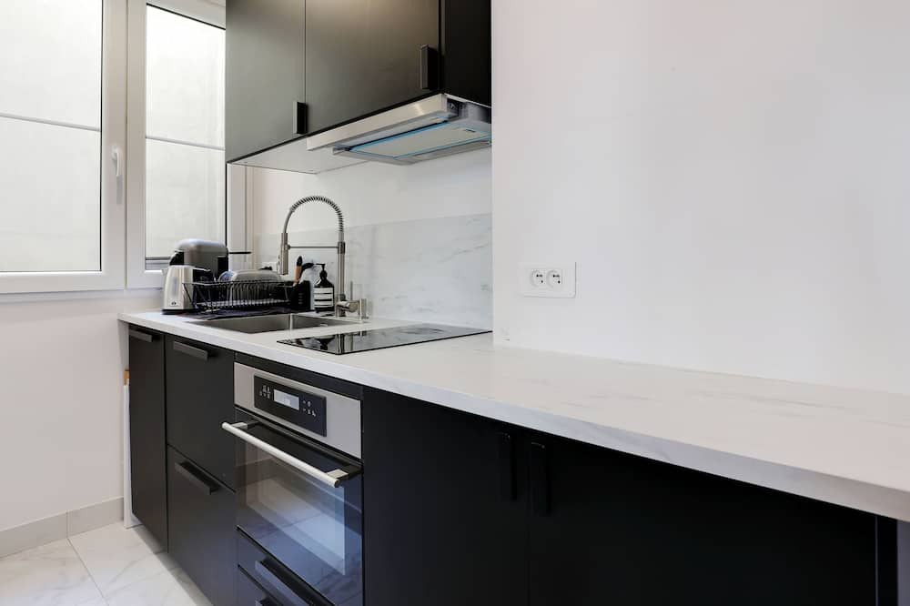 Photo of Kitchen in Quartier Saint-Ambroise