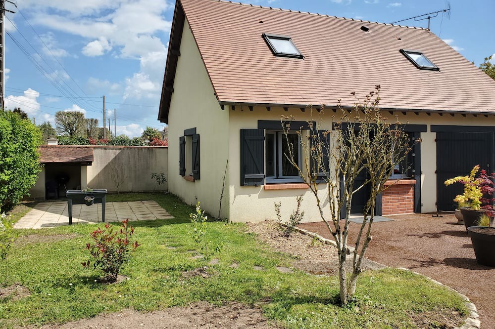 Photo of Outdoor in Ferrieres