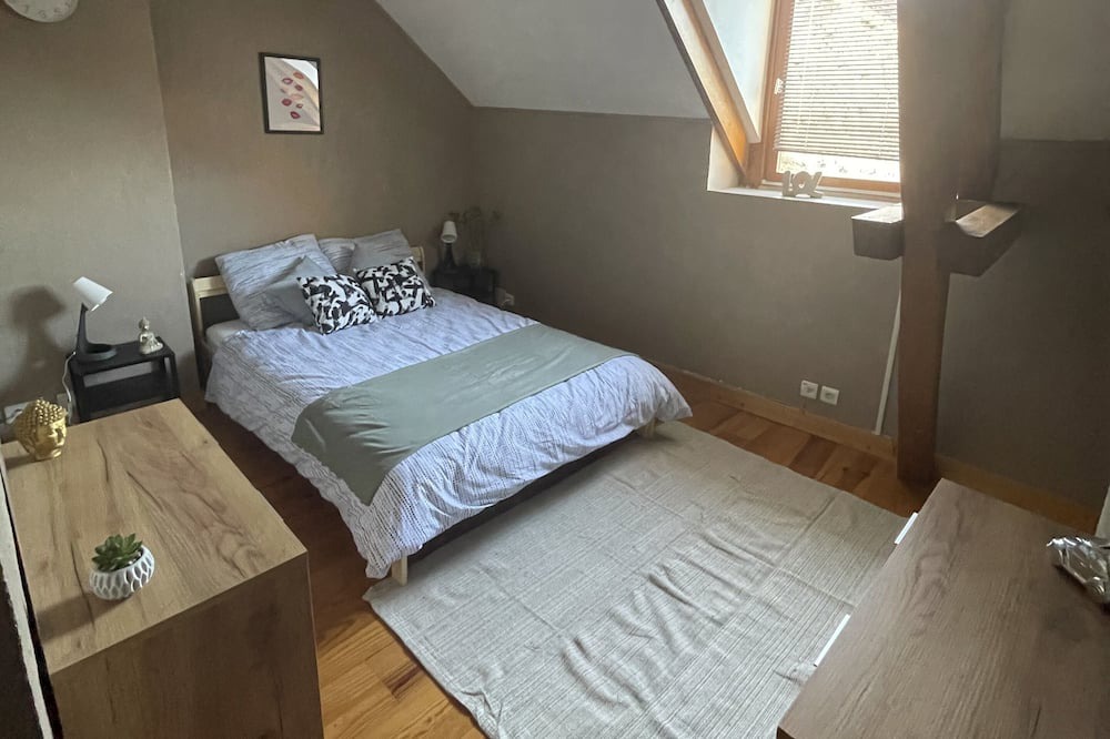 Photo of Bedroom in Ecutigny