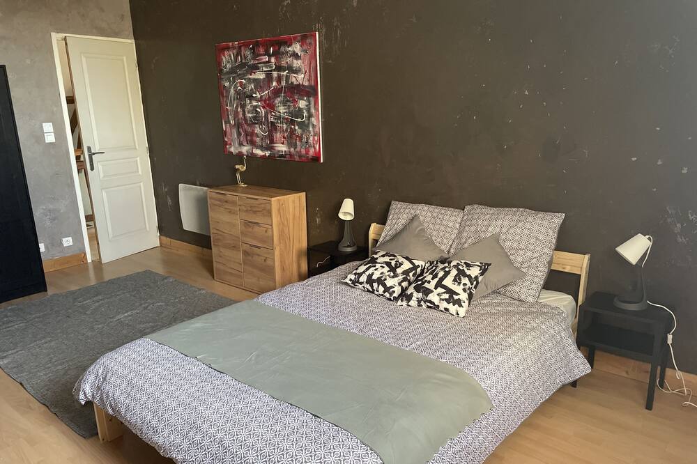 Photo of Bedroom in Ecutigny