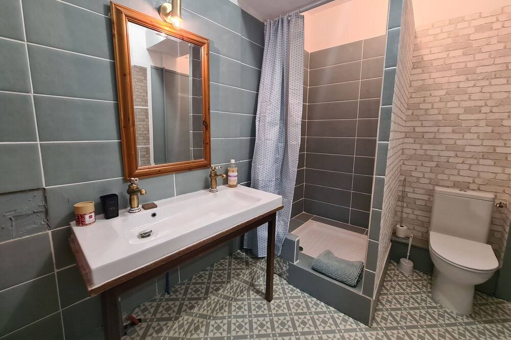 Photo of Bathroom in Aigurande
