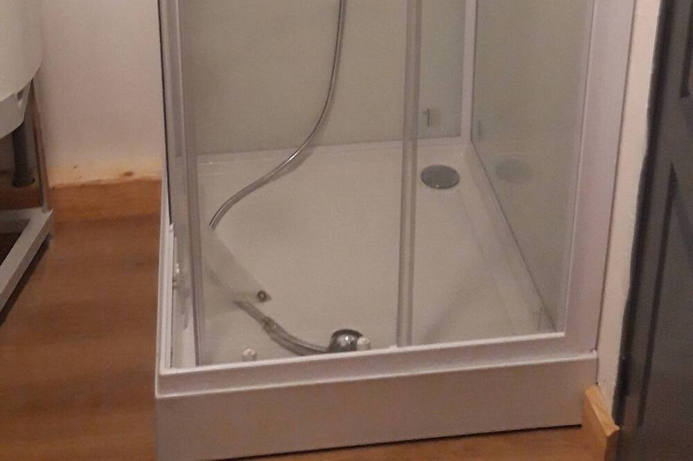 Photo of Bathroom in Marquise