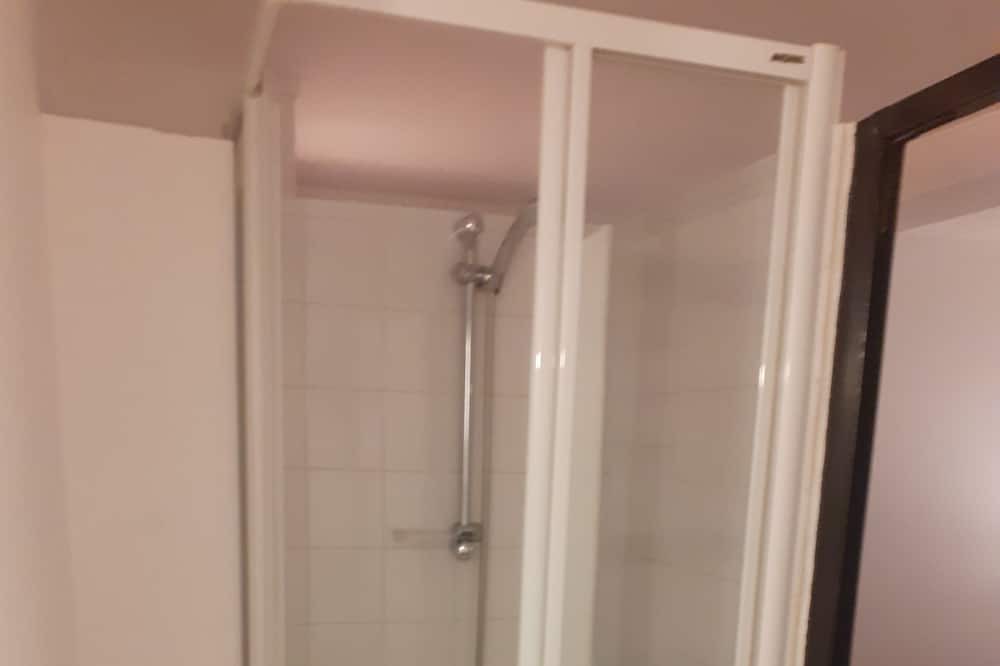 Photo of Bathroom in Nonancourt