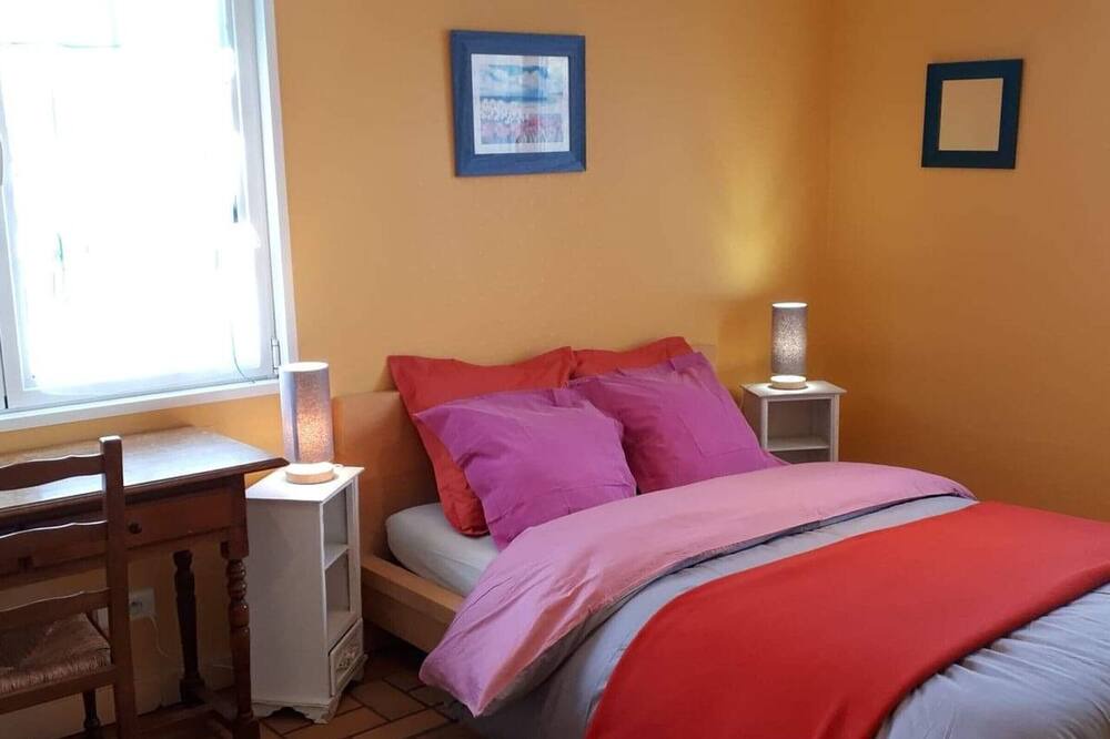 Photo of Bedroom in Caulaincourt