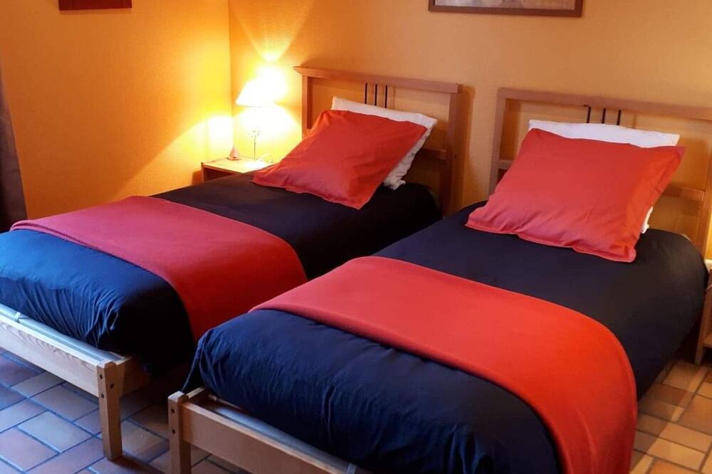 Photo of Bedroom in Caulaincourt