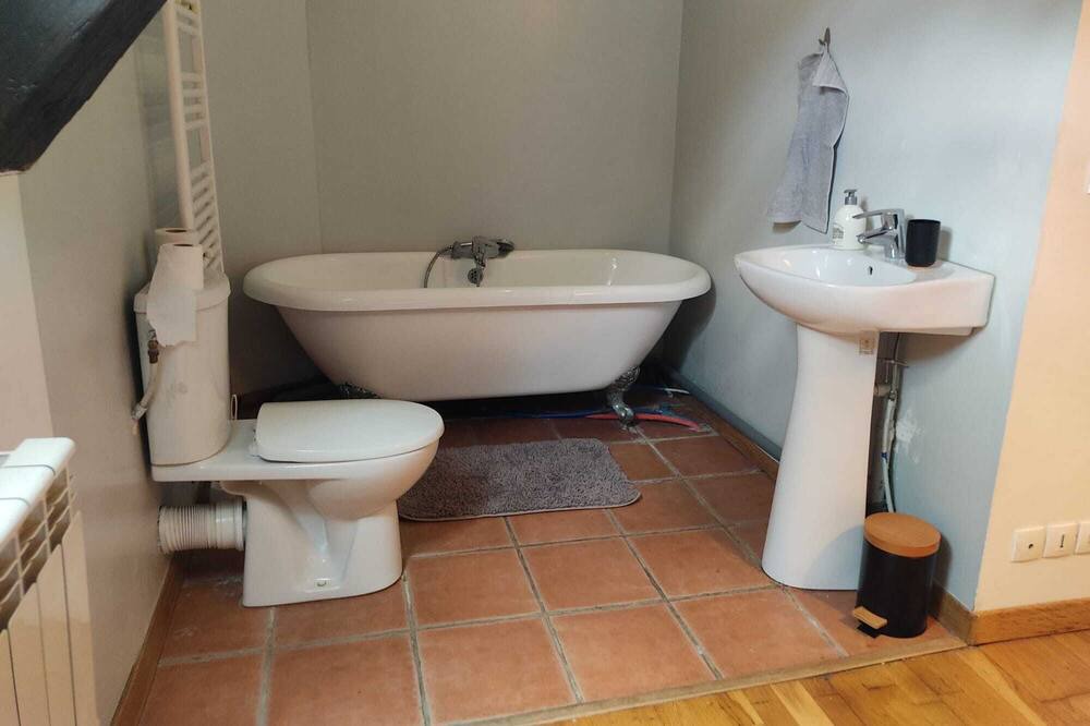 Photo of Bathroom in Citry