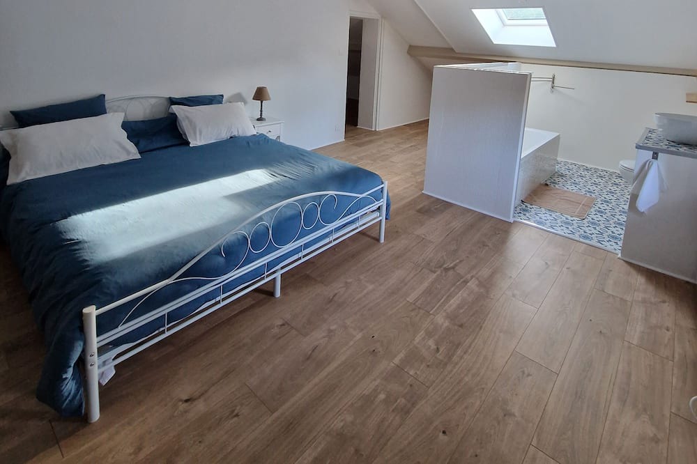 Photo of Bedroom in Alboussiere