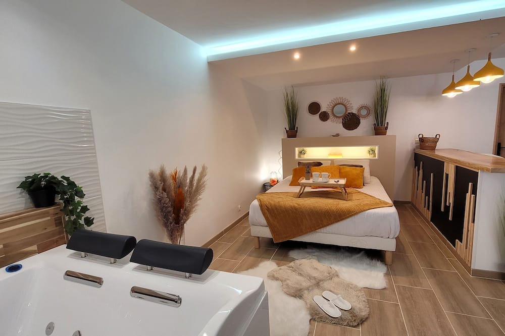 Photo of Bedroom in La Bassee