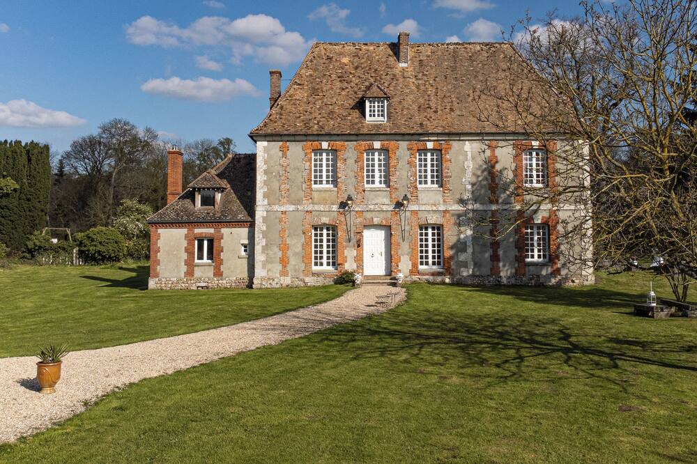 Photo of Outdoor in Feuguerolles