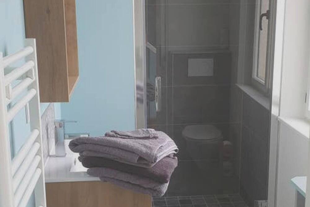 Photo of Bathroom in Neuf-Marche