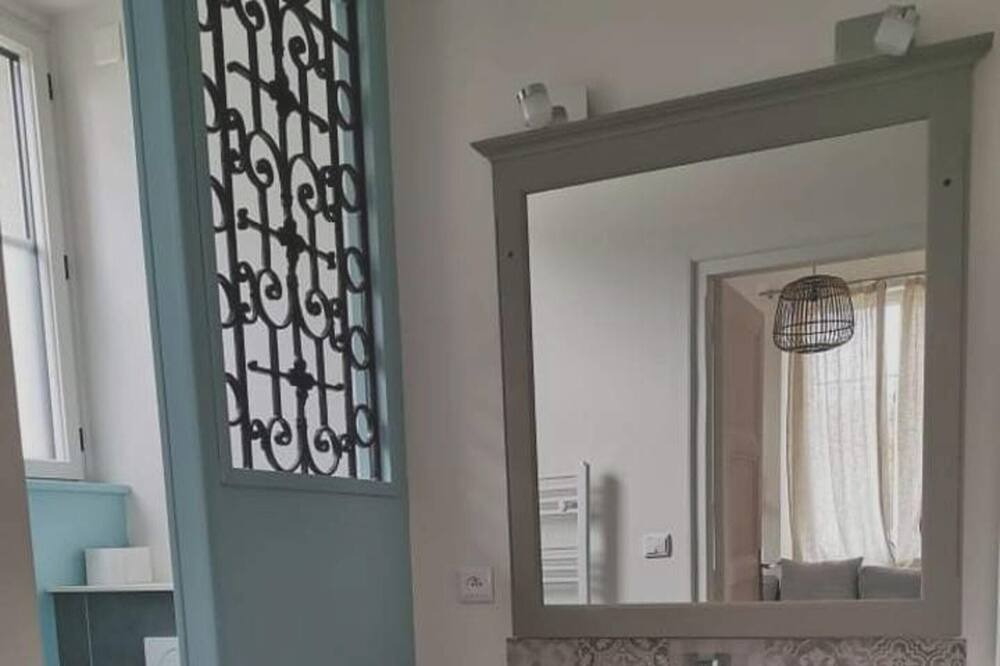 Photo of Bathroom in Neuf-Marche