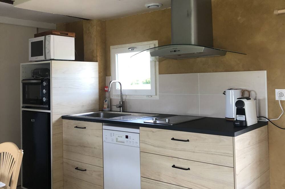 Photo of Kitchen in Les Baux-de-Breteuil