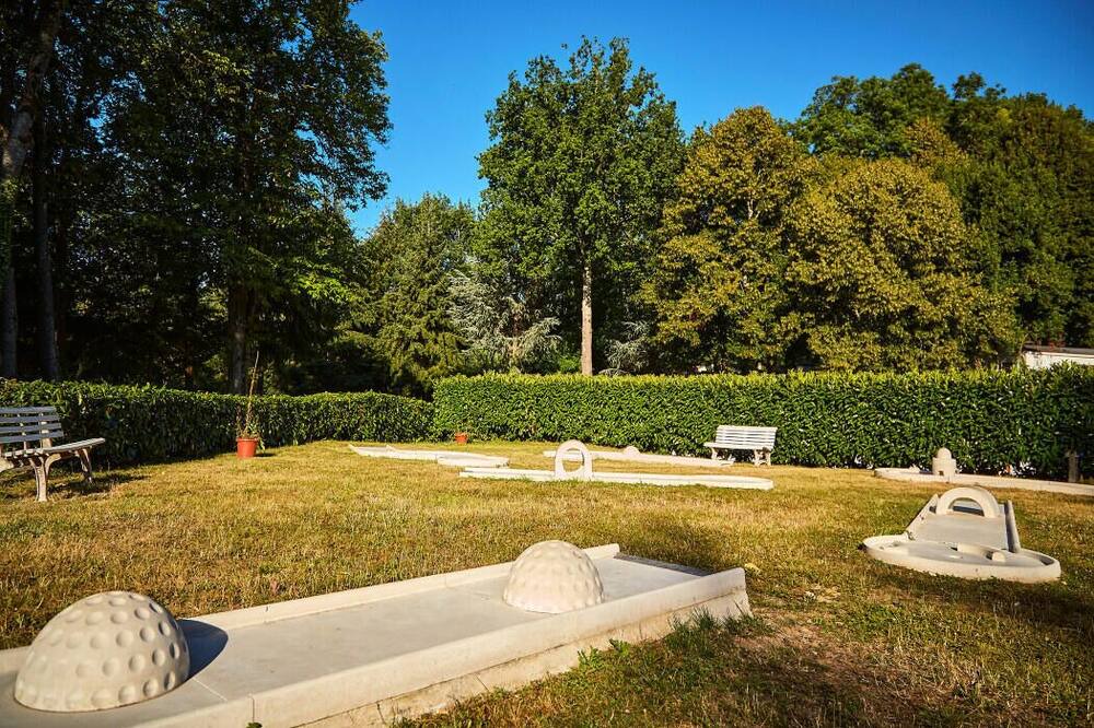 Photo of Outdoor in Saint-Cheron