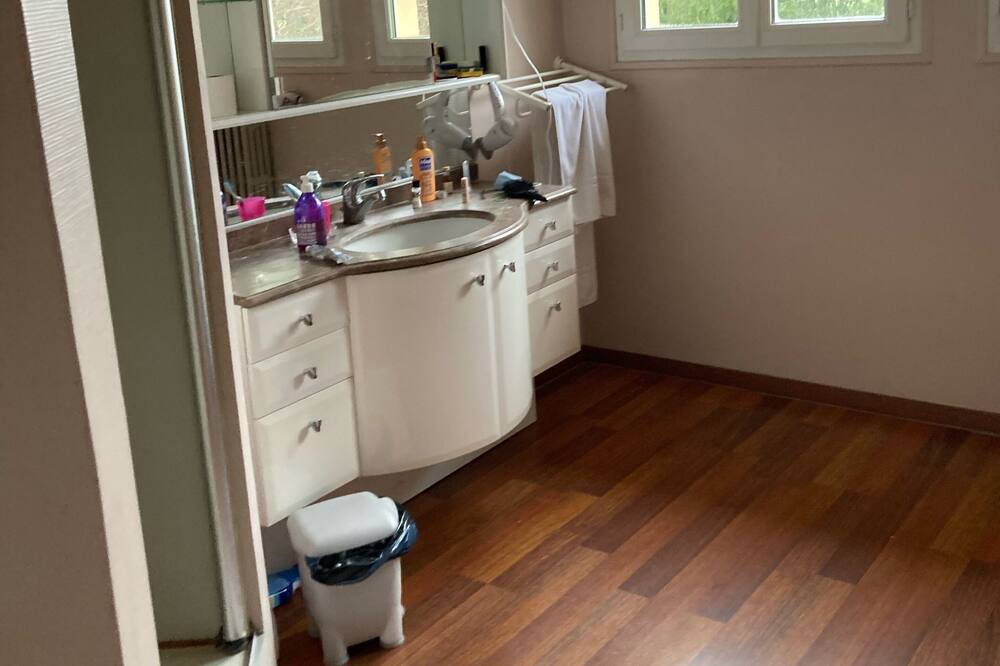 Photo of Bathroom in Auneau