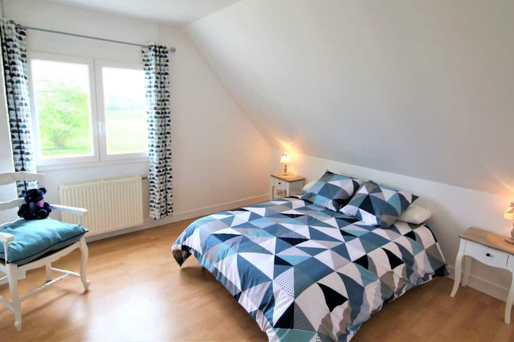 Photo of Bedroom in Mesnieres-en-Bray