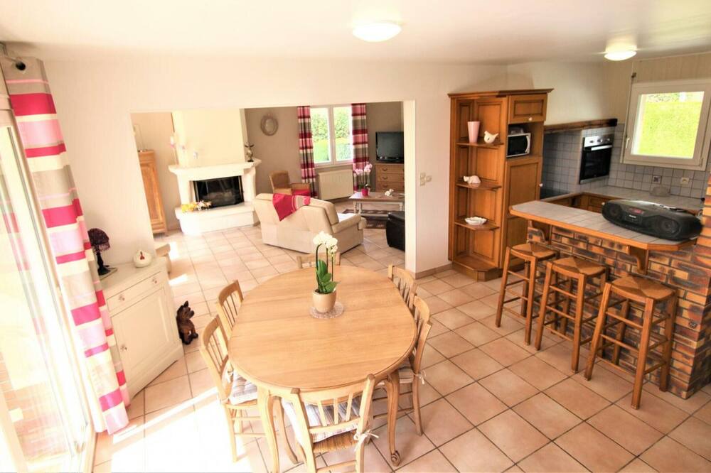 Photo of Kitchen in Mesnieres-en-Bray