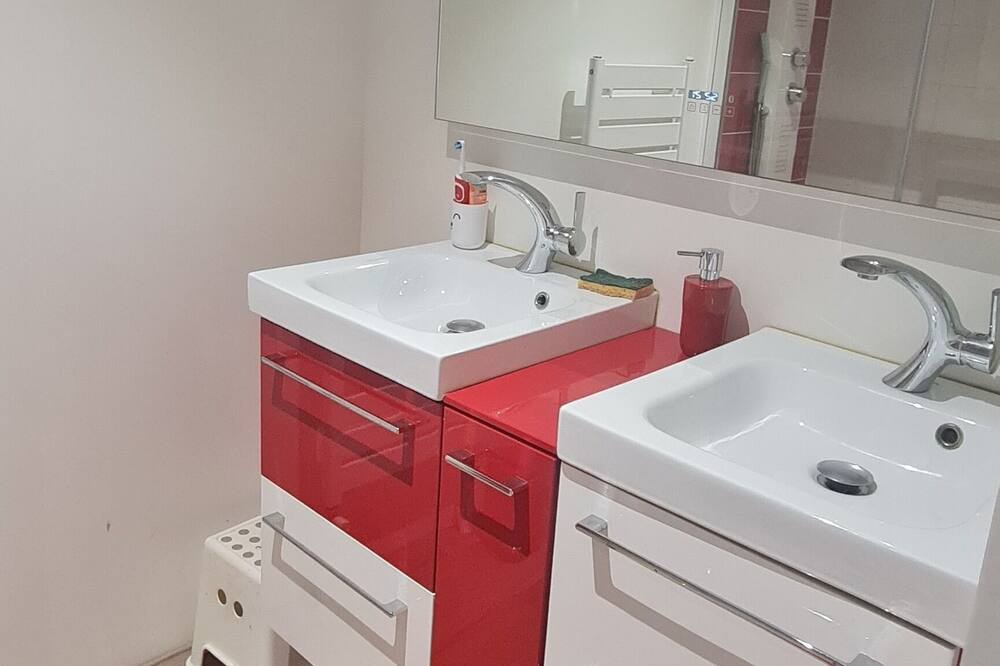Photo of Bathroom in Trouville-la-Haule