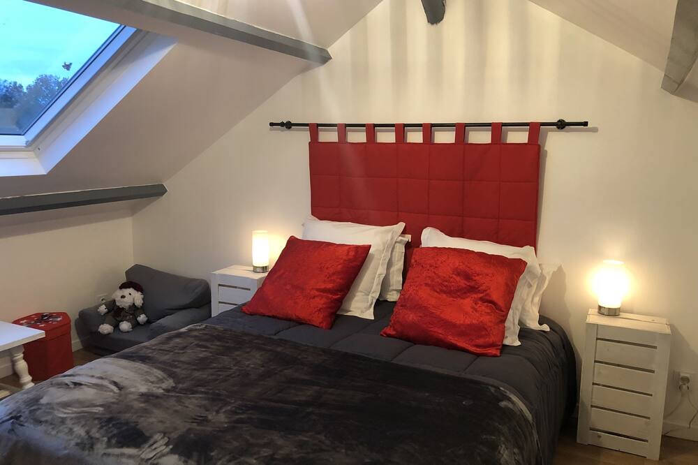 Photo of Bedroom in Belbeuf