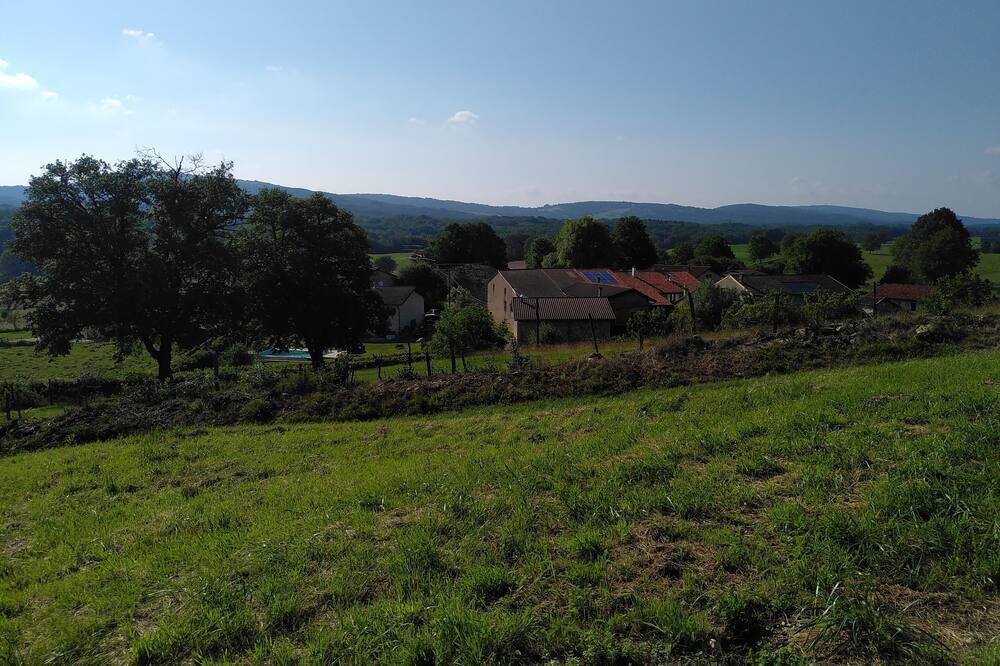 Photo of Outdoor in Neuville-sur-Ain