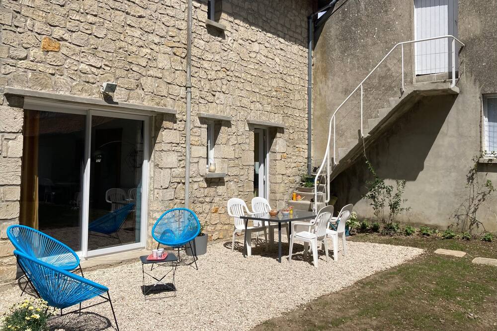 Photo of Patio Balcony in Samoussy