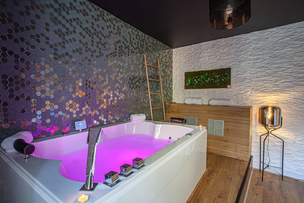 Photo of Bathroom in Champ de Foire