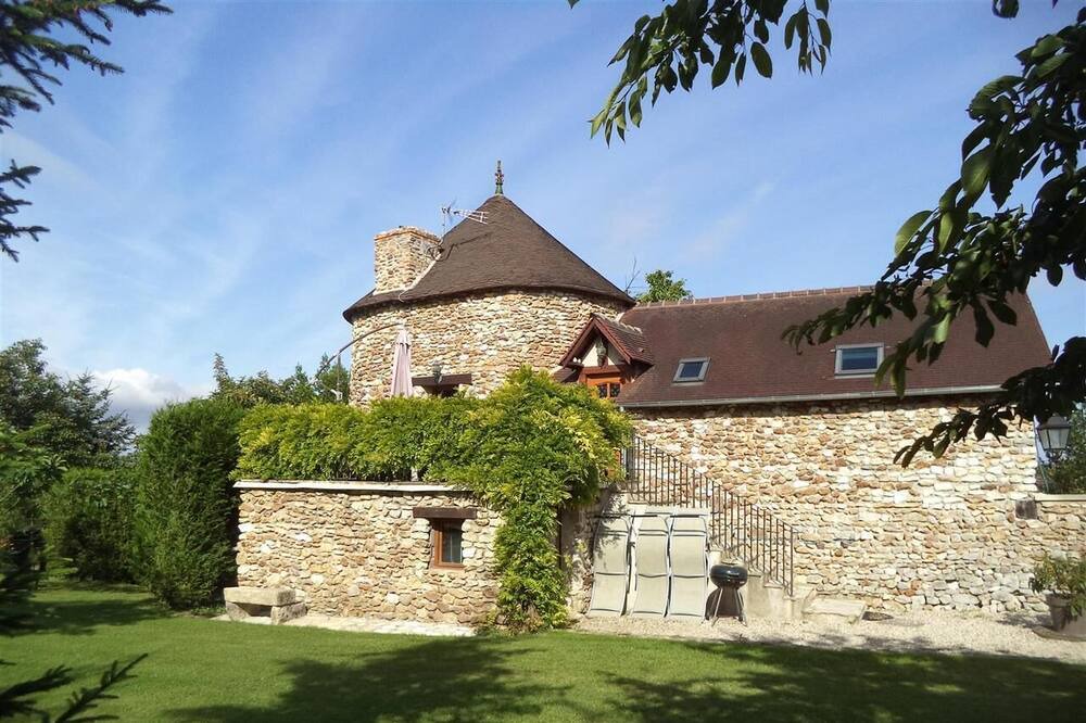 Photo of Outdoor in Saint-Etienne-sous-Bailleul