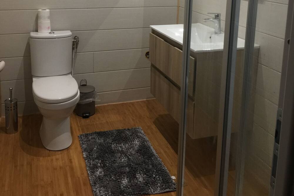Photo of Bathroom in Bouleurs