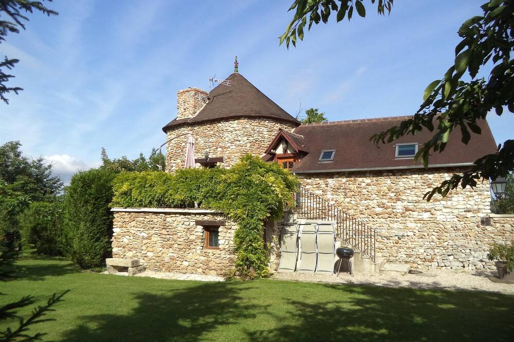 Photo of Outdoor in Saint-Etienne-sous-Bailleul