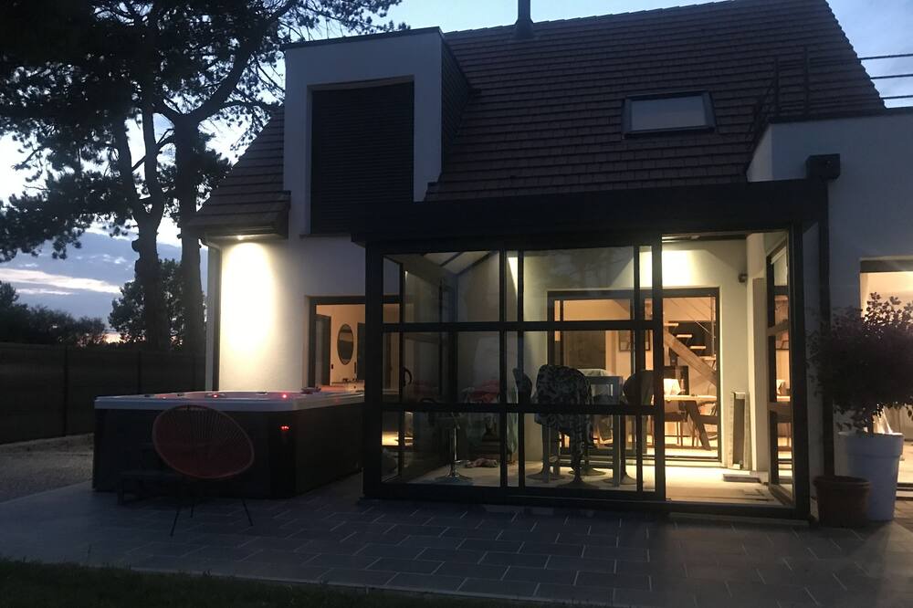 Photo of Outdoor in Wierre-Effroy