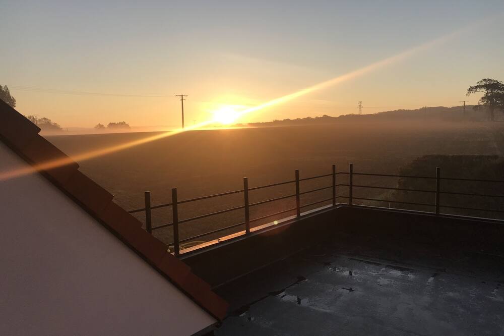 Photo of Patio Balcony in Wierre-Effroy
