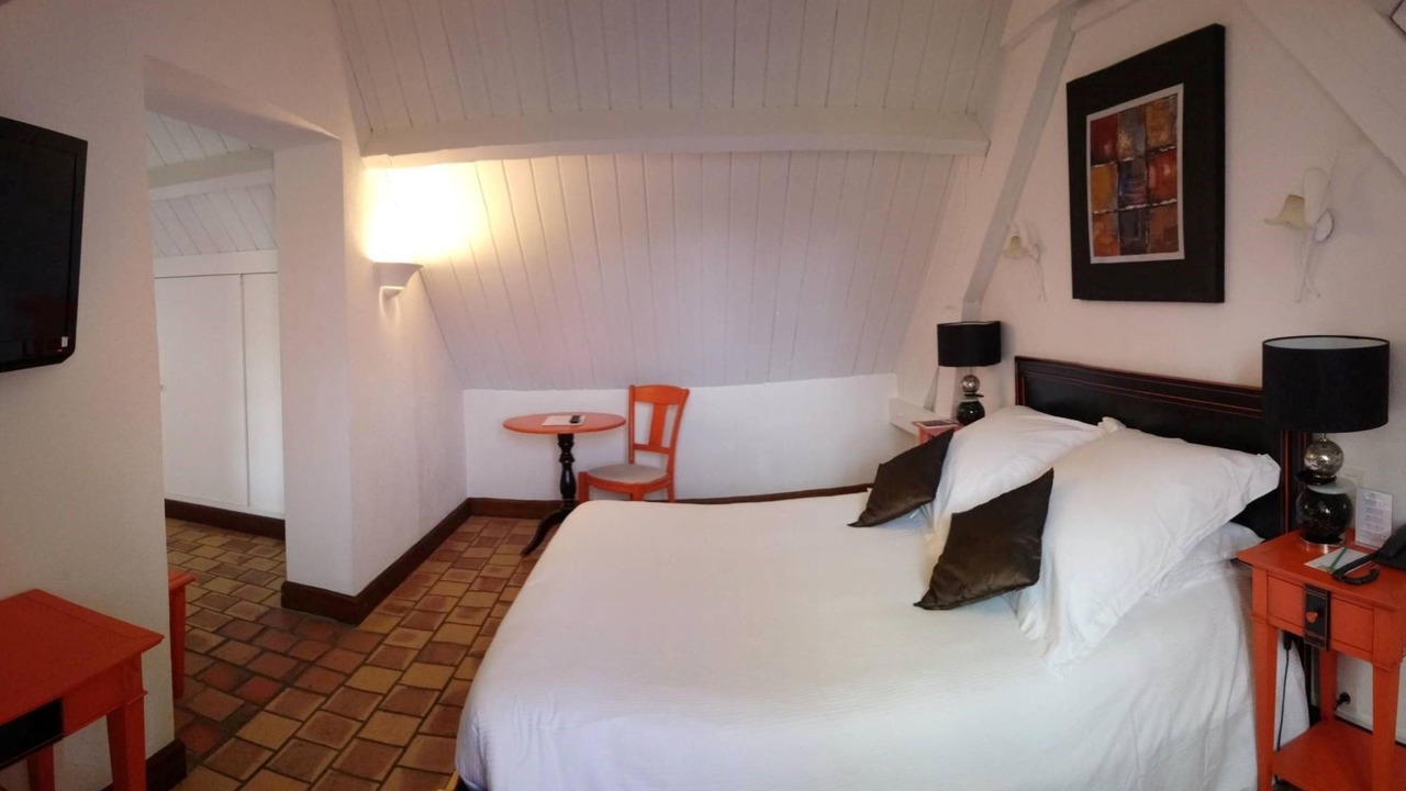Photo of Bedroom in La Ferte-Saint-Aubin