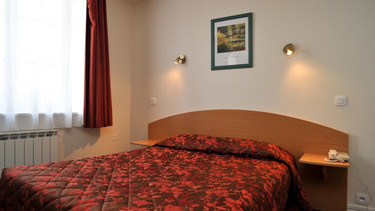 Photo of Bedroom in Launois-sur-Vence