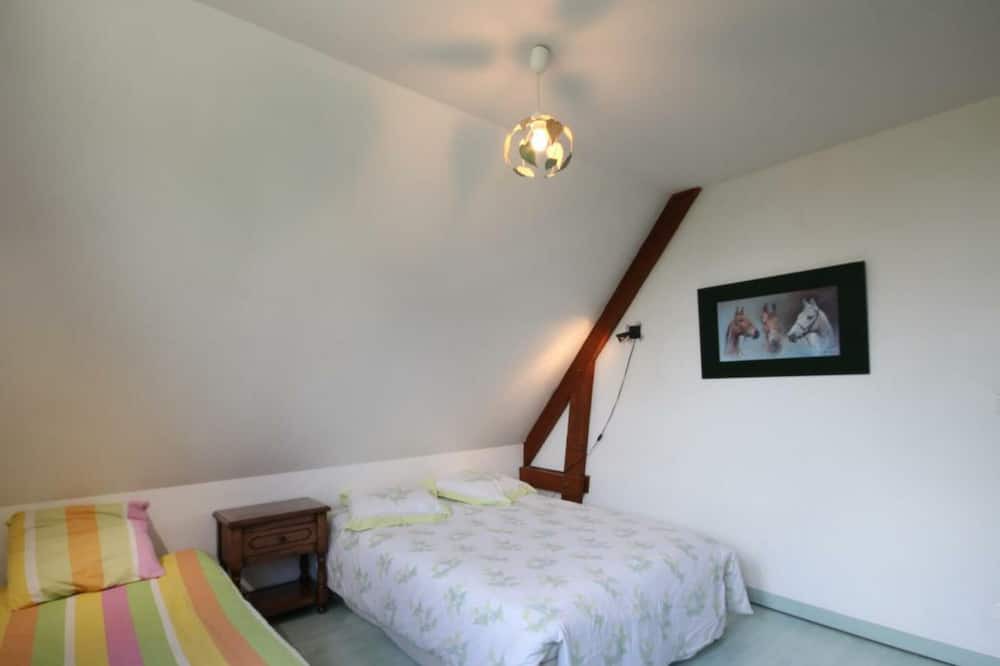 Photo of Bedroom in La Cerlangue