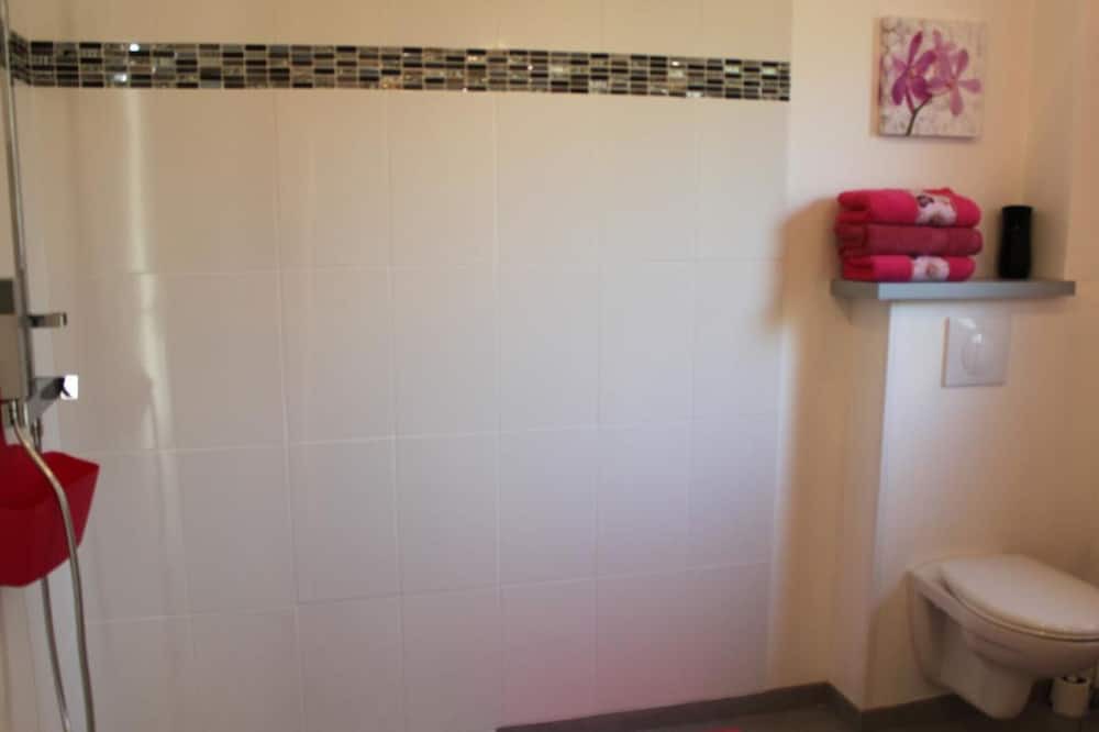 Photo of Bathroom in Octeville-sur-Mer